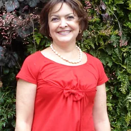 Portrait of Tessy María López Goerne