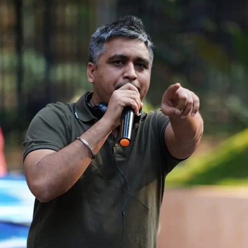 Portrait of Mangesh Hadawale