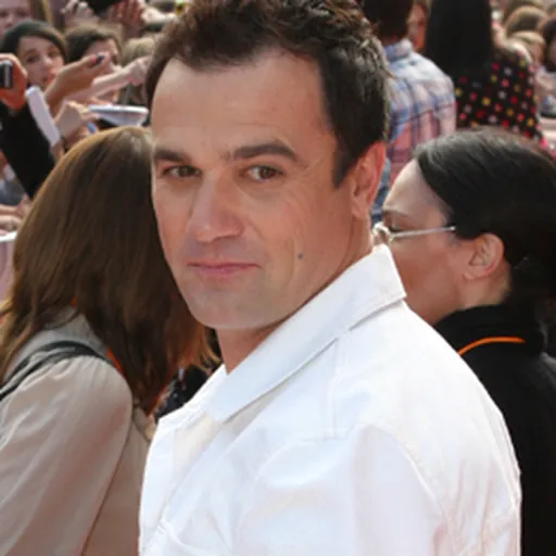 Portrait of Shannon Noll