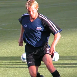 Portrait of Chris Henderson