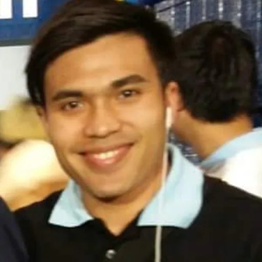 Portrait of Surachet Ngamtip