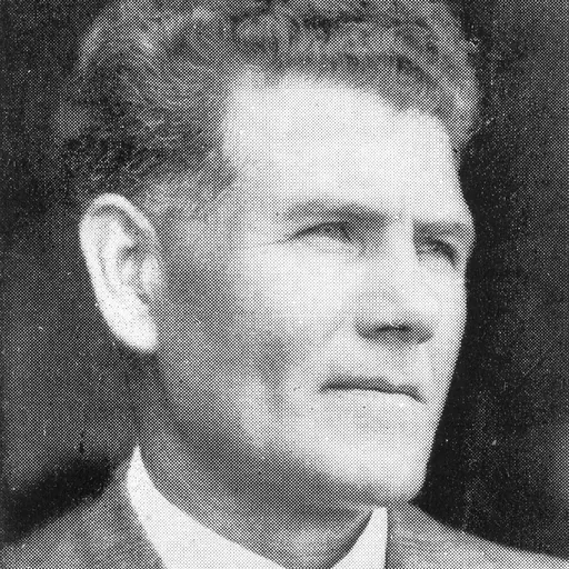 Portrait of Angus McLagan