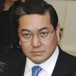 Portrait of Surakiart Sathirathai