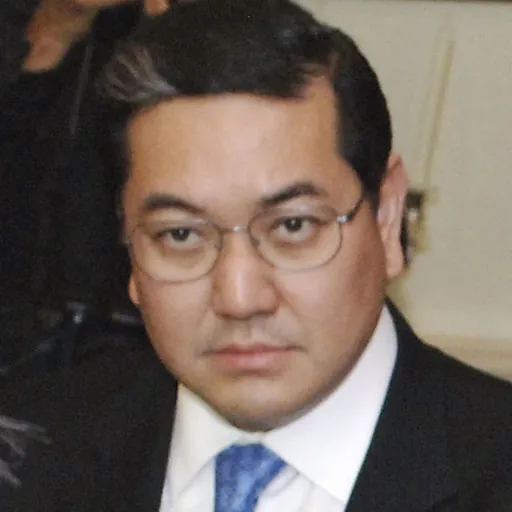 Portrait of Surakiart Sathirathai