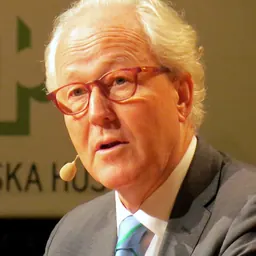 Portrait of Lars Heikensten