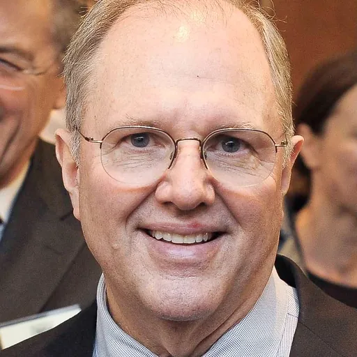 Portrait of Craig Mundie