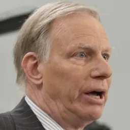 Portrait of T.R. Reid