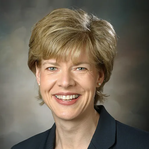 Portrait of Tammy Baldwin