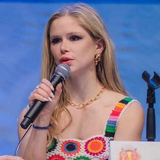 Portrait of Erin Moriarty