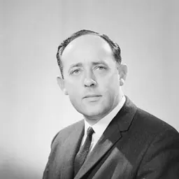Portrait of Les Johnson