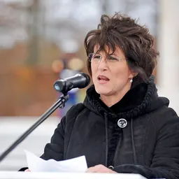 Portrait of Cynthia Stroum