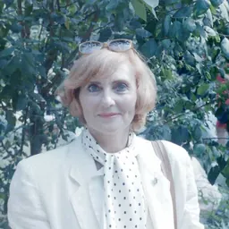 Portrait of Heather Chasen