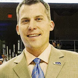Portrait of Scott Cross