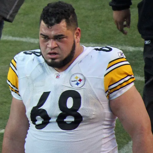 Portrait of Chris Kemoeatu
