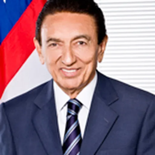 Portrait of Edison Lobão