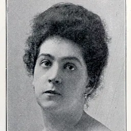 Portrait of Sandra Drouker