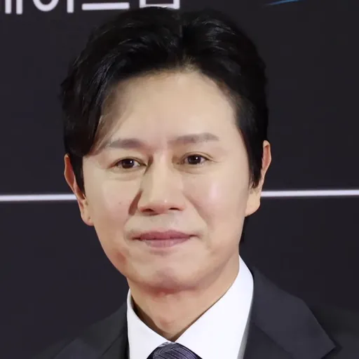 Portrait of Kim Min-jong