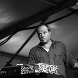 Portrait of John Medeski