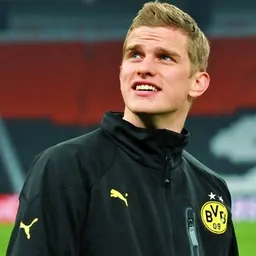 Portrait of Sven Bender