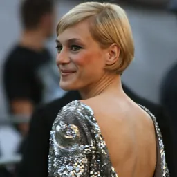 Portrait of Valérie Sajdik