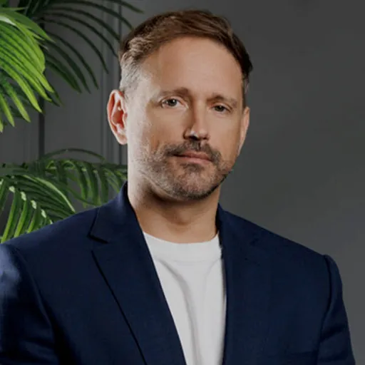 Portrait of Greg Tanner