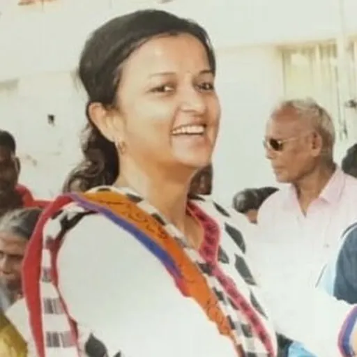 Portrait of Kiruthiga Udhayanidhi
