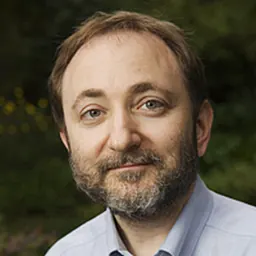 Portrait of Andrew Fire