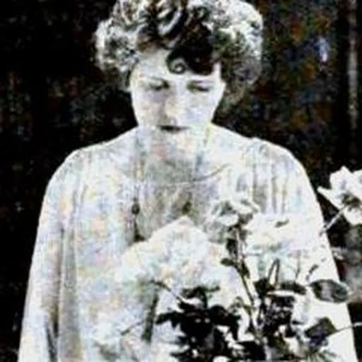 Portrait of Ruth Cummings