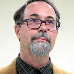 Portrait of Kent Mesplay