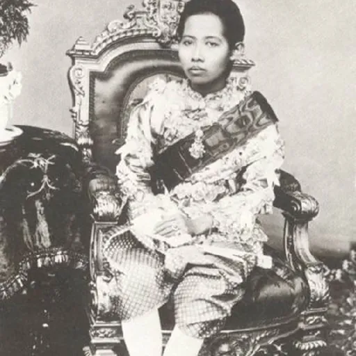 Portrait of Savang Vadhana