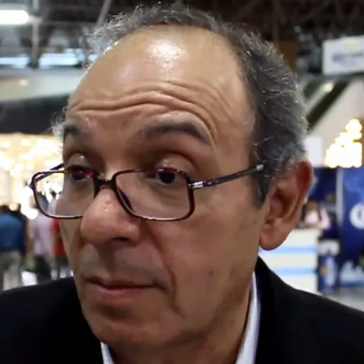 Portrait of Héctor Aguilar Camín