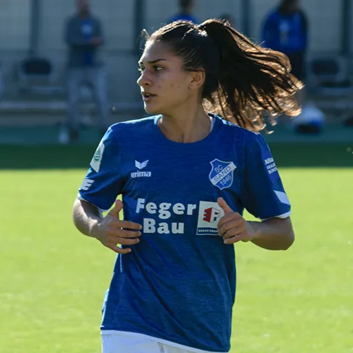 Portrait of Leticia Santos