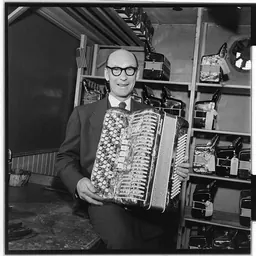 Portrait of Harald Henschien