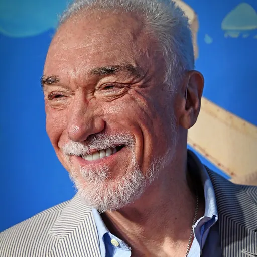 Portrait of Patrick Page