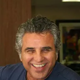 Portrait of Hessam Abrishami