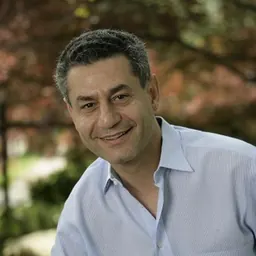Portrait of S. Rob Sobhani