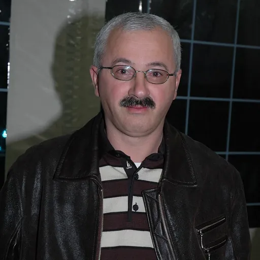 Portrait of Toufik Mansour