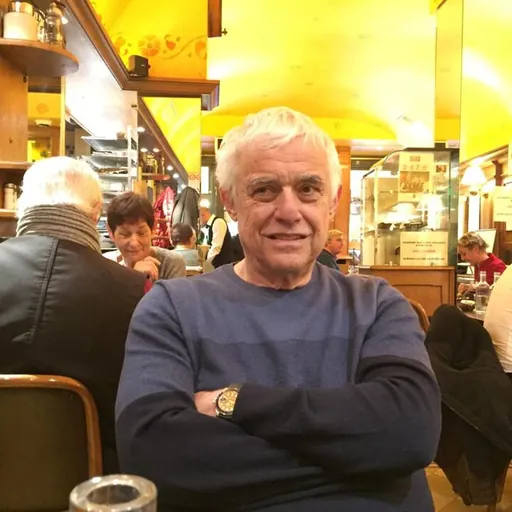 Portrait of Oded Regev