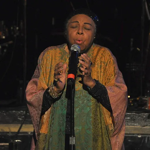 Portrait of Dawn Hampton