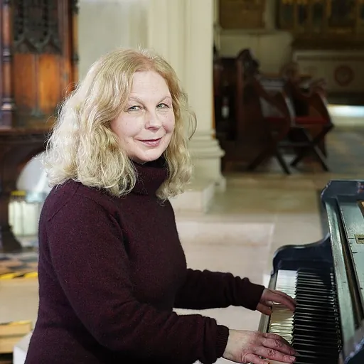 Portrait of Jill Crossland