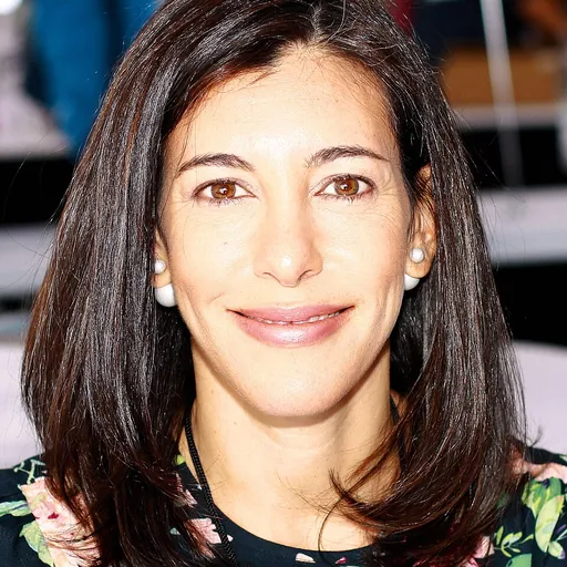 Portrait of Julie Hirschfeld Davis