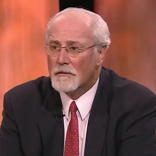 Portrait of Tom Ognibene