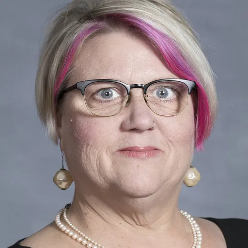 Portrait of Allison Dahle