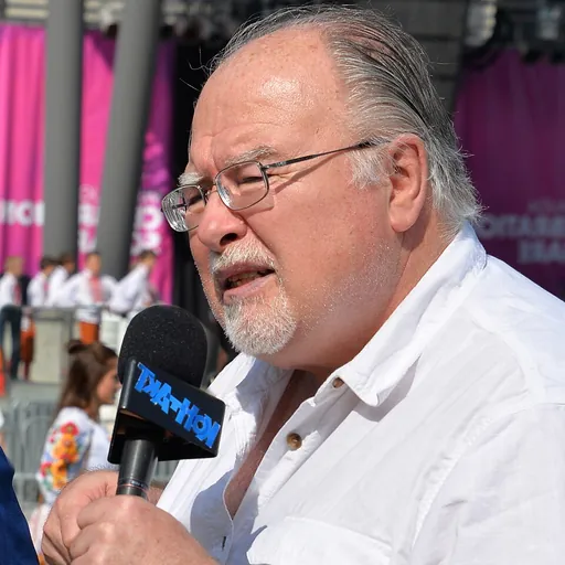 Portrait of Ron Cahute