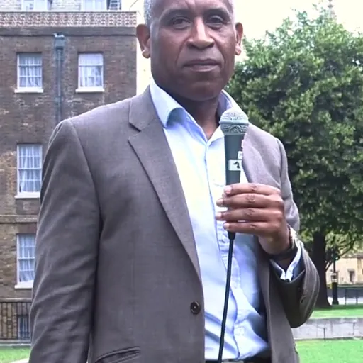 Portrait of Simon Woolley