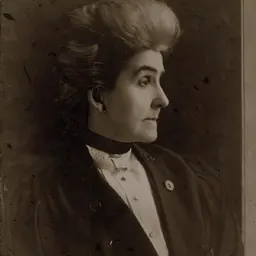 Portrait of Phoebe Couzins