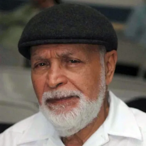 Portrait of Roberto Sosa