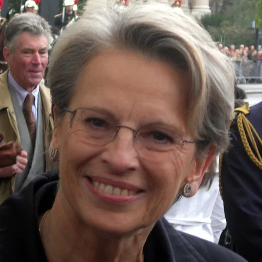 Portrait of Michèle Alliot-Marie