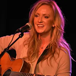 Portrait of Clare Dunn