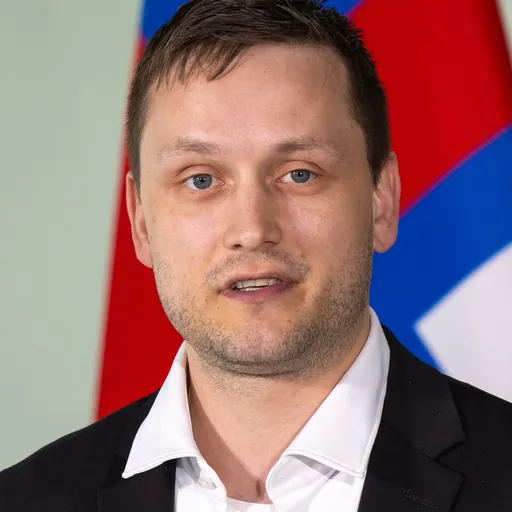 Portrait of Jens-Frederik Nielsen